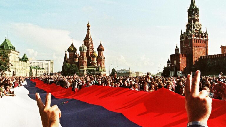 Владислав Зубок: Сможет ли Путин выжить? Празднование провала попытки государственного переворота Коммунистической партии в Москве, август 1991 года